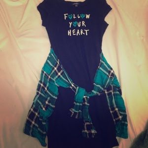 I’m selling a cute small dress for a younger kid